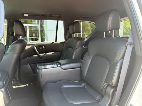 Used 2023 Nissan Armada SL w/ Midnight Edition Package AWD/4WD image 14