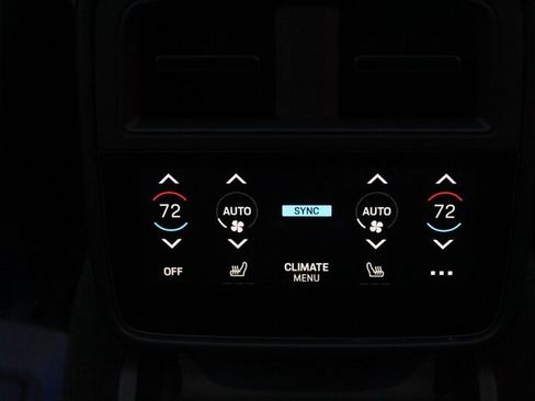 Used 2020 Porsche Taycan Turbo S AWD/4WD image 9