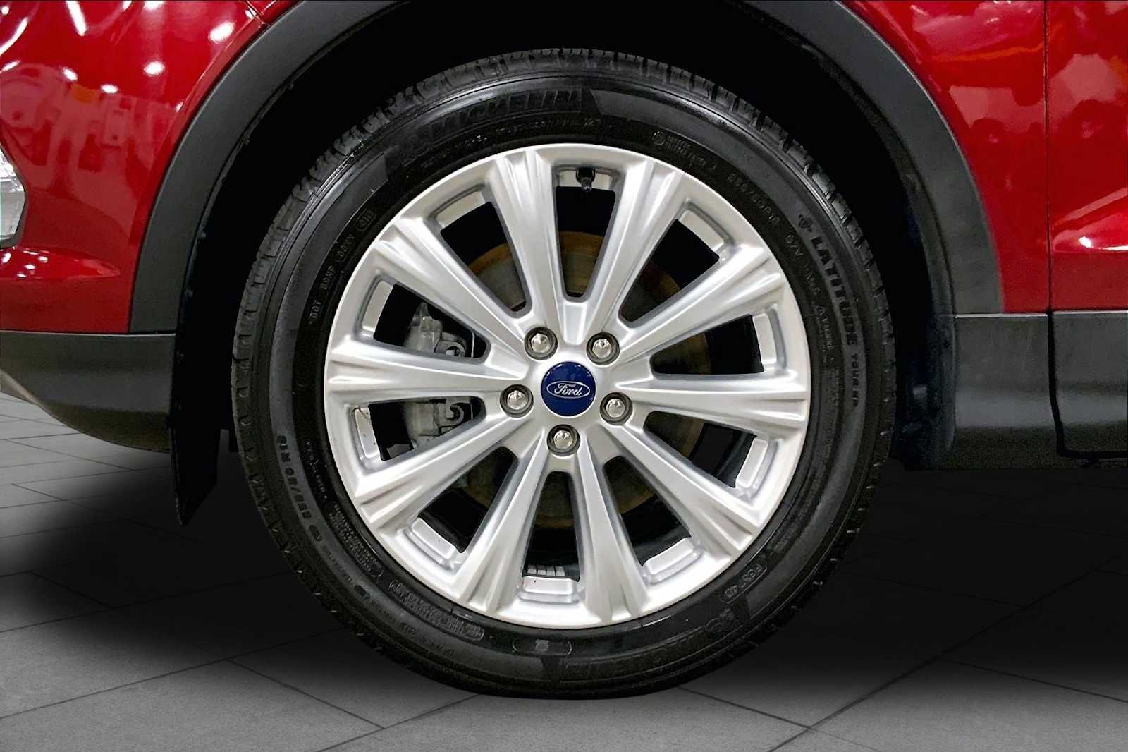 Used 2019 Ford Escape SEL AWD/4WD image 11