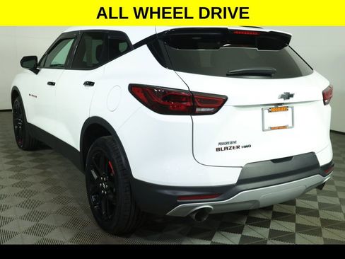 Used 2023 Chevrolet Blazer LT w/ Convenience Package AWD/4WD image 4