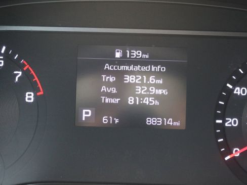 Used 2022 Kia Soul LX w/ Technology Package image 25