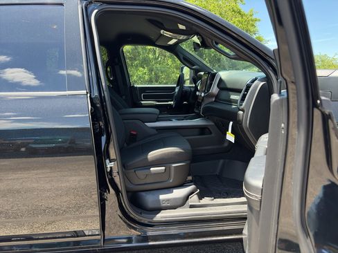 New 2026 RAM 3500 Lone Star AWD/4WD image 15