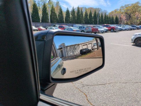 Used 2025 Chevrolet Silverado 1500 ZR2 w/ Technology Package image 51