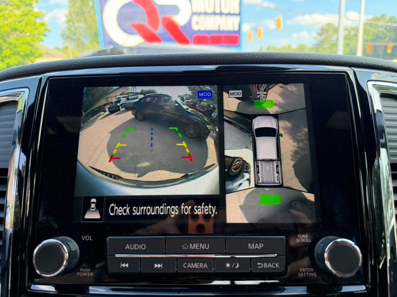 Used 2020 Nissan Titan Platinum Reserve w/ Protection Package 2 AWD/4WD image 23