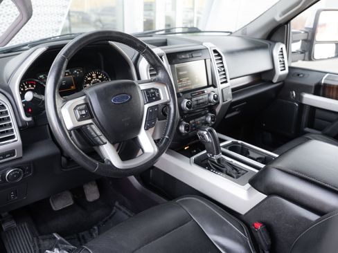 Used 2015 Ford F150 Lariat w/ Equipment Group 502A Luxury image 10