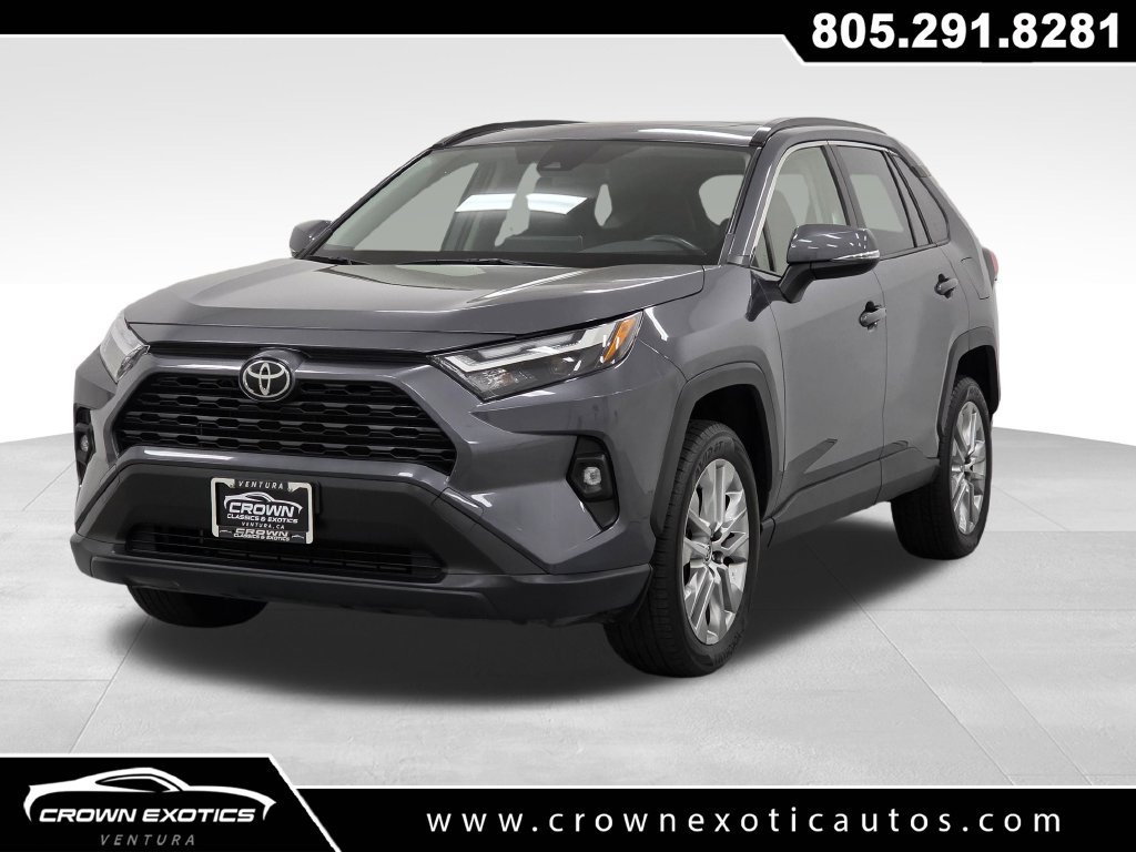 Used 2023 Toyota RAV4 XLE Premium FWD image 3