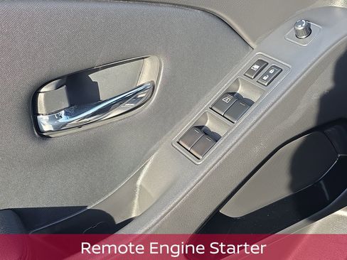 Used 2022 Nissan Frontier PRO-4X w/ Pro-4X Premium Package image 15