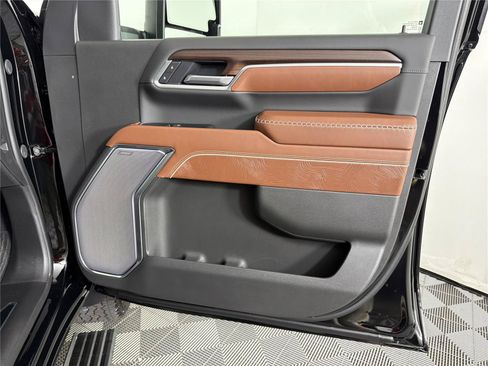 New 2026 GMC Sierra 2500 Denali Ultimate AWD/4WD image 13