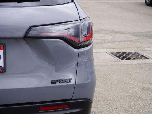 Used 2025 Honda HR-V Sport image 8