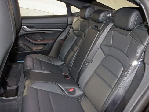 Certified 2025 Porsche Taycan 4 image 36