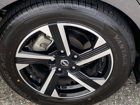 Used 2024 Nissan Sentra SV image 26