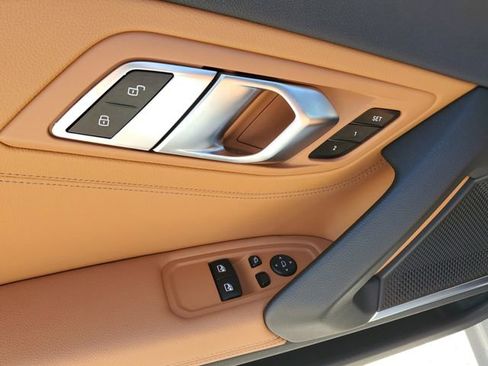 Used 2022 BMW Z4 sDrive30i w/ Premium Package image 12