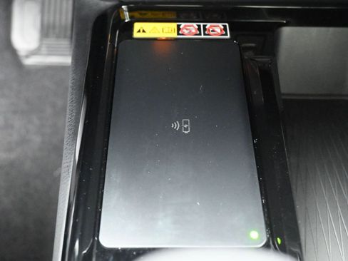 Used 2025 Toyota Camry XLE w/ Premium Package image 26