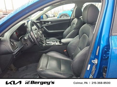 Used 2018 Kia Stinger Premium image 15