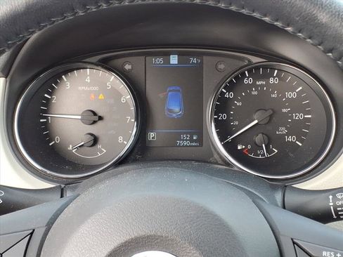 Used 2022 Nissan Rogue Sport SL image 18