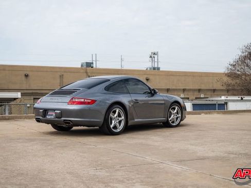 Used 2005 Porsche 911 Carrera image 19