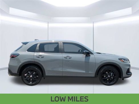 Used 2024 Honda HR-V Sport image 8