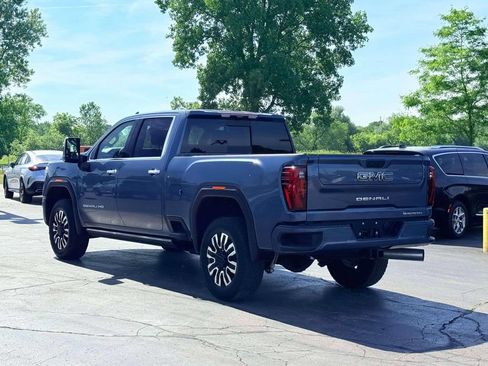 Used 2025 GMC Sierra 3500 Denali Ultimate AWD/4WD image 9