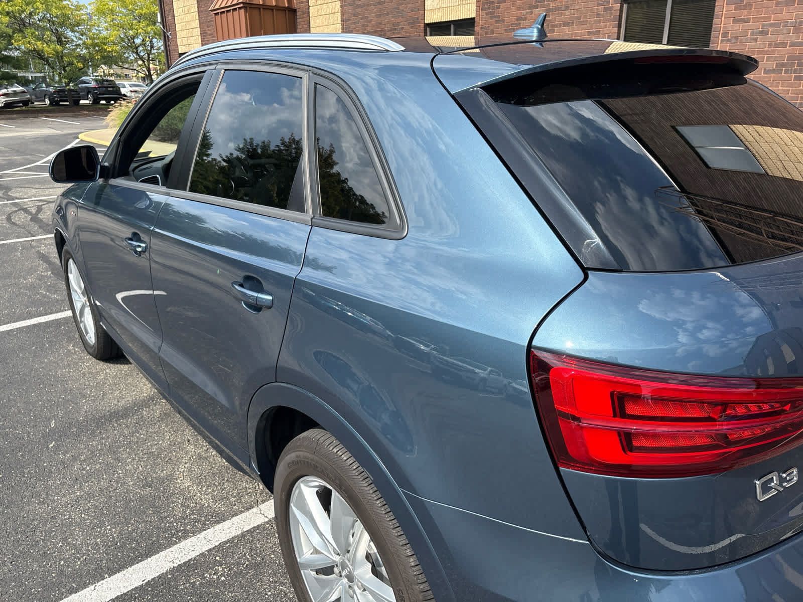Used 2018 Audi Q3 2.0T Premium AWD/4WD image 7