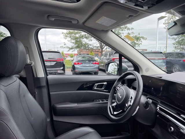Certified 2026 Kia Carnival SX Prestige FWD image 48