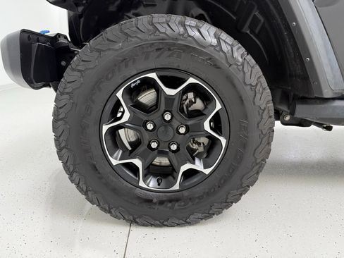 Used 2021 Jeep Wrangler Unlimited Rubicon 4xe w/ Dual Top Group image 12