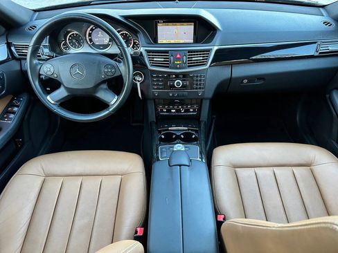 Used 2010 Mercedes-Benz E 350 4MATIC Sedan image 22