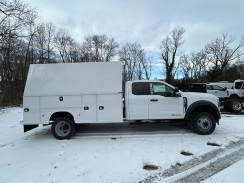 New 2026 Ford F550 4x4 Supercab Super Duty image 4