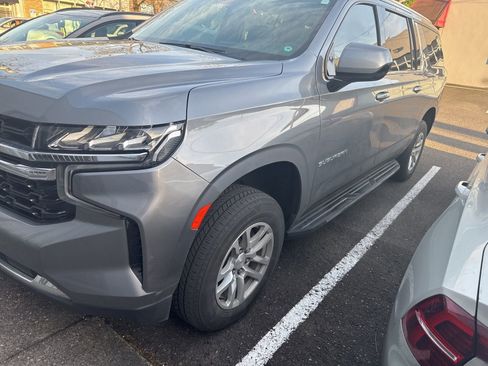 Used 2021 Chevrolet Suburban LS image 1