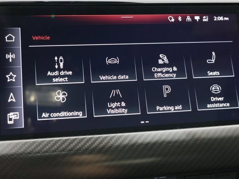 Used 2022 Audi e-tron GT Prestige image 54