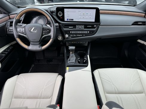 Used 2025 Lexus ES 350 Ultra Luxury image 22