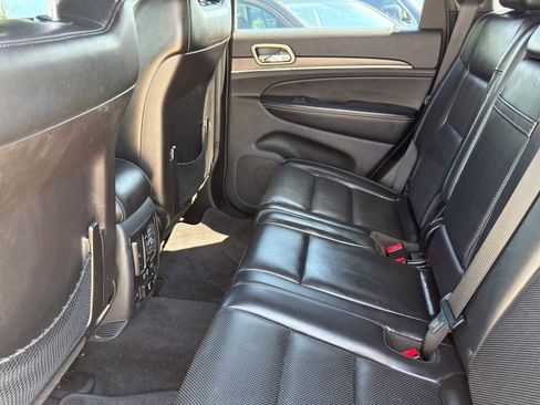 Used 2015 Jeep Grand Cherokee Limited w/ Luxury Group II AWD/4WD image 24