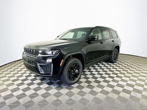 New 2026 Jeep Grand Cherokee L 4WD image 4