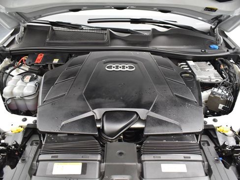 Used 2021 Audi Q7 3.0T Premium Plus w/ Executive Package AWD/4WD image 9