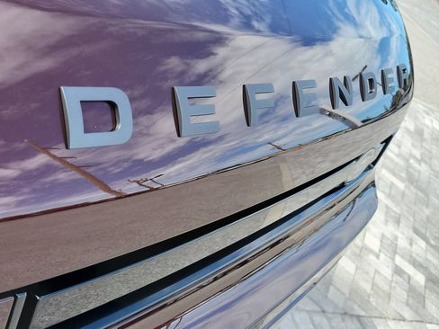 New 2026 Land Rover Defender 90 X-Dynamic SE AWD/4WD image 9