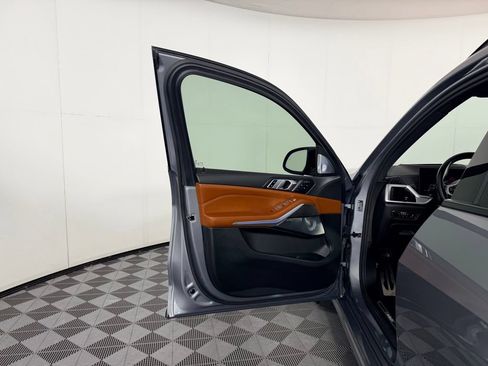 Used 2023 BMW X7 M60i w/ Executive Package AWD/4WD image 23