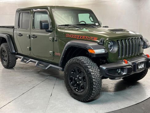 Used 2022 Jeep Gladiator Mojave w/ LED Lighting Group AWD/4WD image 8