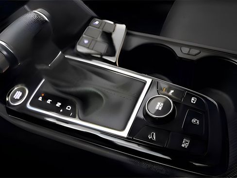 Certified 2024 Kia Sportage EX image 22