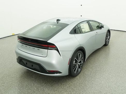New 2026 Toyota Prius XLE image 11