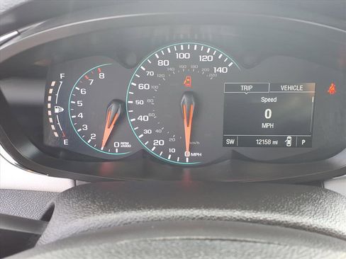 Used 2020 Chevrolet Trax LT w/ LT Convenience Package image 13