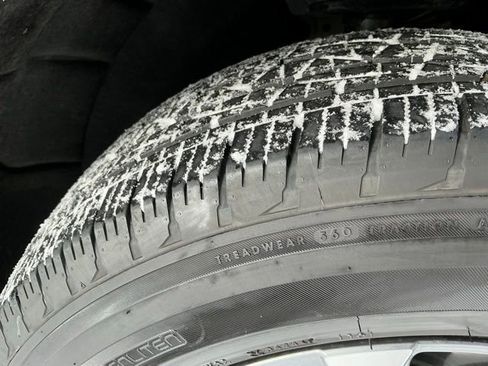 Used 2025 Chevrolet Equinox LT w/ Convenience Package II image 15