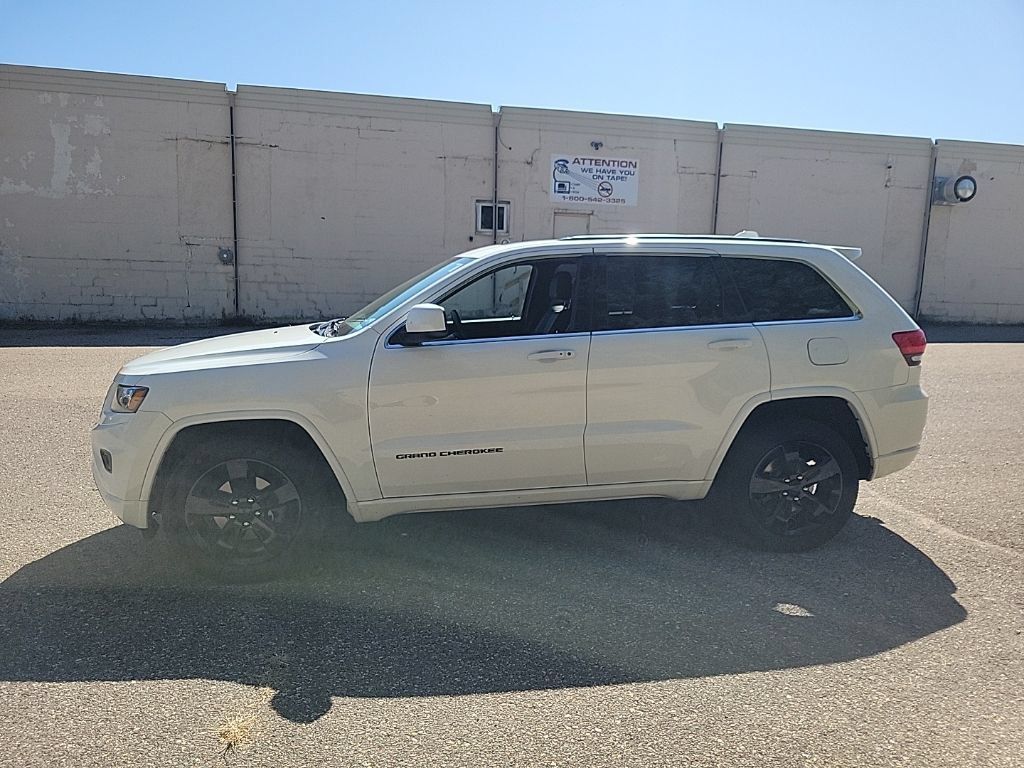 Used 2015 Jeep Grand Cherokee Altitude AWD/4WD image 20