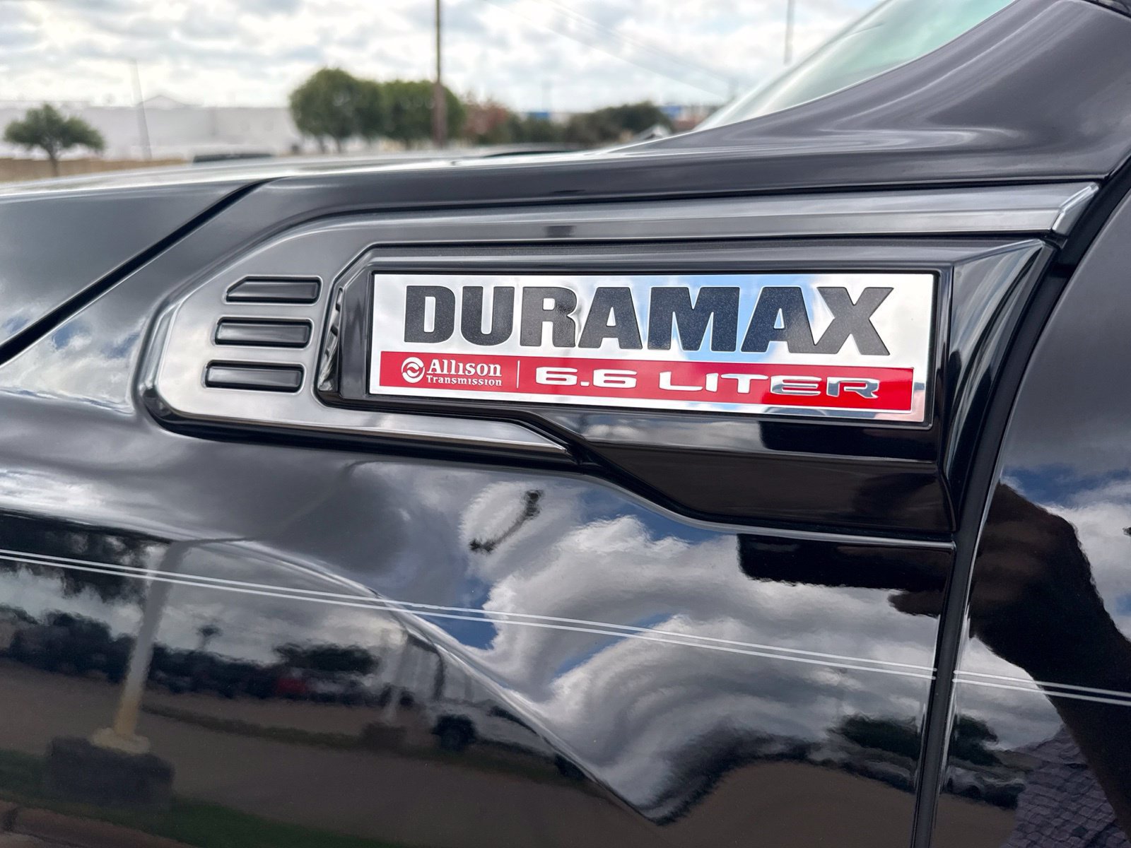 Used 2025 GMC Sierra 3500 AT4 w/ AT4 Premium Plus Package AWD/4WD image 13