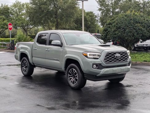 Used 2023 Toyota Tacoma TRD Sport image 3