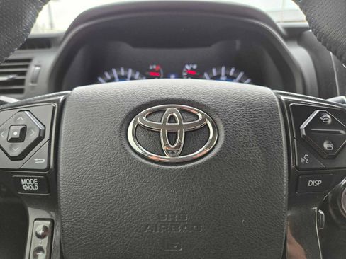 Used 2019 Toyota 4Runner TRD Off-Road Premium AWD/4WD image 26