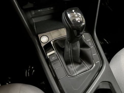 Certified 2023 Volkswagen Taos S FWD image 21