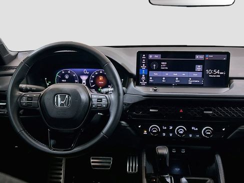 Used 2025 Honda Accord Sport image 19