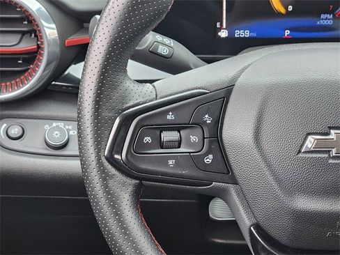 Certified 2024 Chevrolet Trax RS w/ Sunroof Package image 27