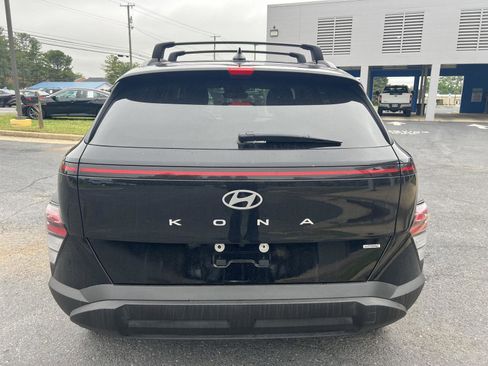 Used 2024 Hyundai Kona SEL w/ Convenience Package AWD/4WD image 4