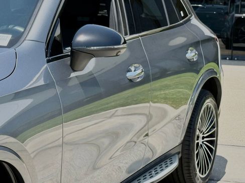 Used 2023 Mercedes-Benz GLC 300 image 4