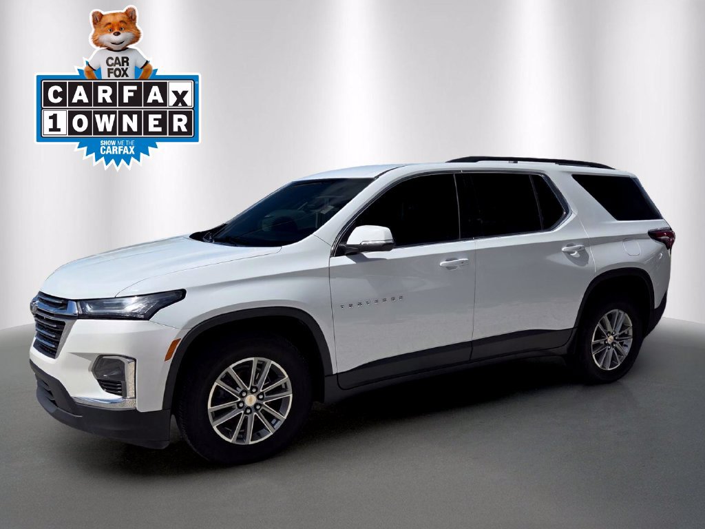 Used 2023 Chevrolet Traverse LT FWD image 2